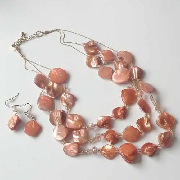 Genuine Shell Coral Pink Colour Multi-Strand Goldplated Necklace & Earrings Set - Picture 3 of 8
